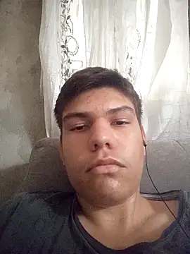 Snapshot of LucasHenriqueGomes chatting on 10.27.25 LucasHenriqueGomes online show from 10.27.25