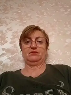 Snapshot of Arabella245 chatting on 10.31.25 Arabella245 online show from 10.31.25