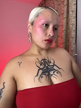 pinkbaddie777 online show from 11.27.25