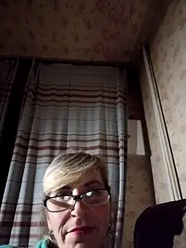 Snapshot of Georgette466 chatting on 11.13.25 Georgette466 online show from 11.13.25