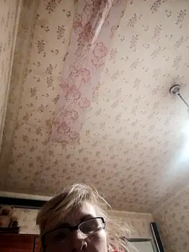 Snapshot of Georgette466 chatting on 11.19.25 Georgette466 online show from 11.19.25