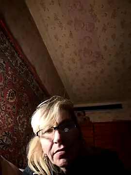 Snapshot of Georgette466 chatting on 11.24.25 Georgette466 online show from 11.24.25