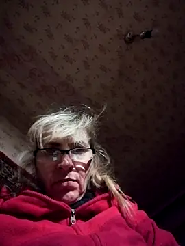 Snapshot of Georgette466 chatting on 12.04.25 Georgette466 online show from 12.04.25