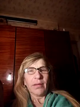 Snapshot of Georgette466 chatting on 12.21.25 Georgette466 online show from 12.21.25