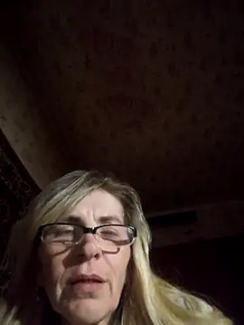 Snapshot of Georgette466 chatting on 12.21.25 Georgette466 online show from 12.21.25