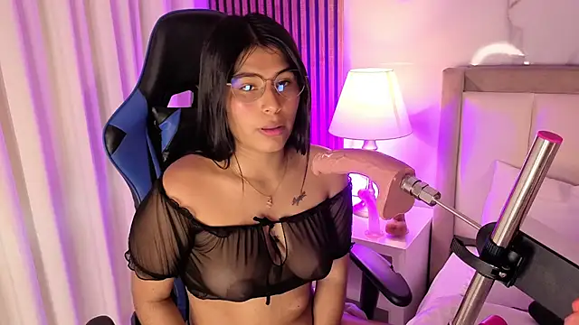 Mara Scott online show from 11.10.25