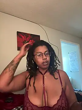 Snapshot of bbbdent chatting on 10.27.25 bbbdent online show from 10.27.25