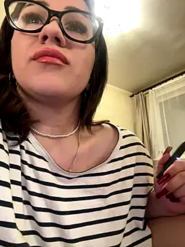 SashaNami online show from 10.29.25