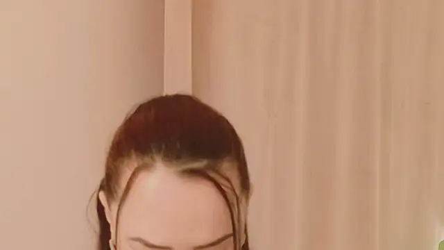 SiennaRosse online show from 04.09.26