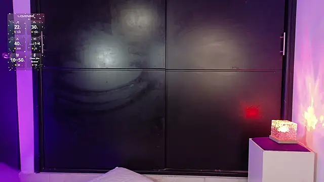 emilyy1  online show from 12.16.25