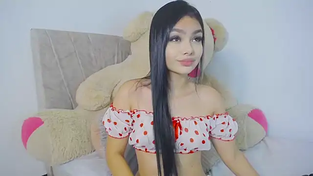 little emiily  online show from 11.06.25