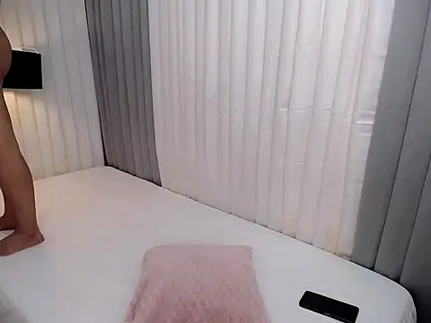 Xhugejerkingtrans online show from 01.10.26