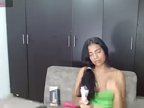 Snapshot of NandyKiss chatting on 11.12.25 NandyKiss online show from 11.12.25