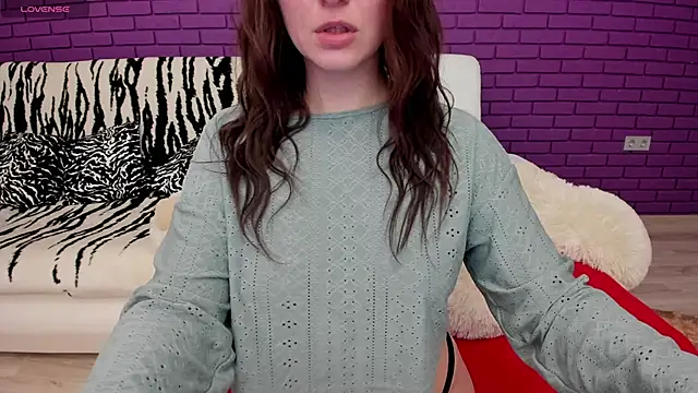 GlowMimi online show from 02.04.26