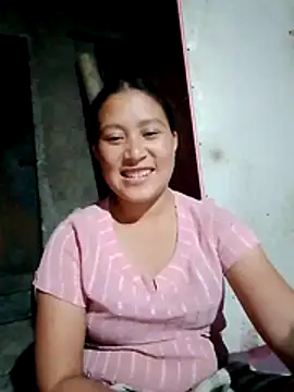 Snapshot of Olivia_pusy chatting on 10.29.25 Olivia pusy online show from 10.29.25