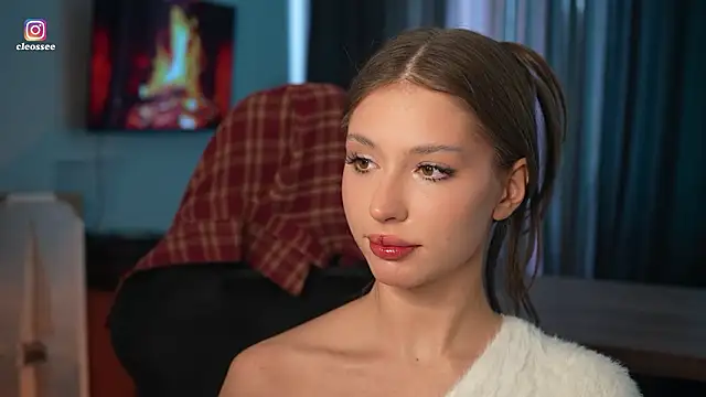 Snapshot of Cleose chatting on 03.15.26 Cleose online show from 03.15.26