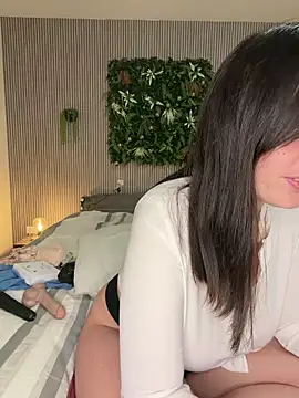 MysteryGirl   online show from 12.05.25