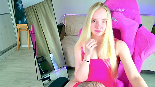 Shawty Mia online show from 04.18.26