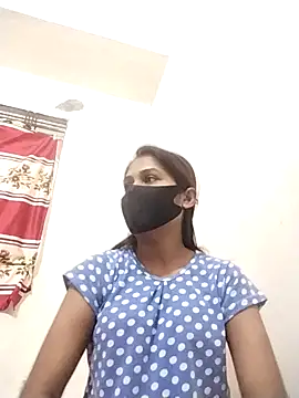 Snapshot of Green_LaDY66 chatting on 11.03.25 Green LaDY66 online show from 11.03.25