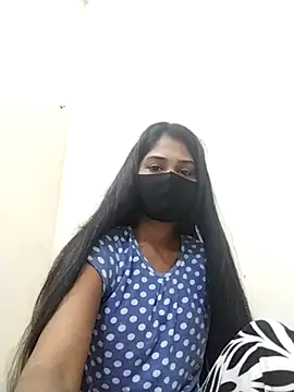 Snapshot of Green_LaDY66 chatting on 11.12.25 Green LaDY66 online show from 11.12.25