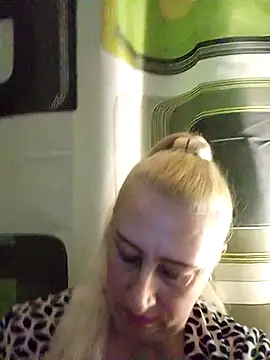 Esenia505 online show from 11.23.25