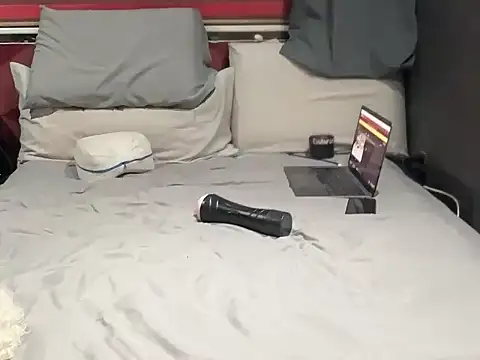 Snapshot of Bbydaddy_0 chatting on 12.16.25 Bbydaddy 0 online show from 12.16.25