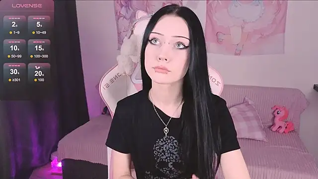 Snapshot of ophelia_amber chatting on 06.19.26 ophelia amber online show from 06.19.26