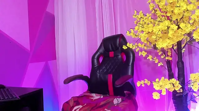 NovaNight  online show from 01.08.26