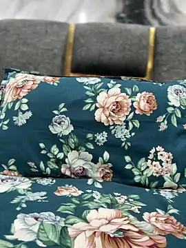 Heena Sharma982 online show from 04.05.26