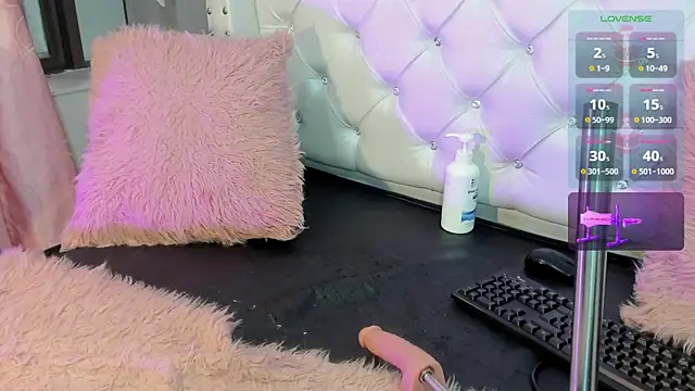 Cristinawhite online show from 11.21.25