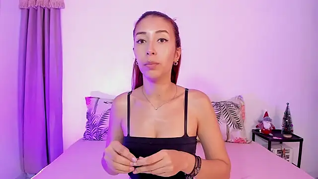 Snapshot of julialex_ chatting on 11.24.25 julialex online show from 11.24.25