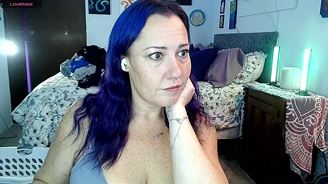 kristallic online show from 12.15.25