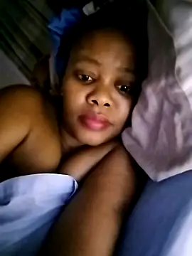 Snapshot of Fancy-Face26 chatting on 11.18.25 Fancy-Face26 online show from 11.18.25