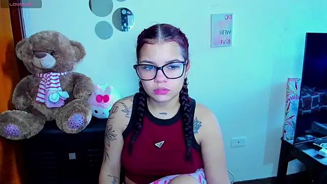 Emma boo online show from 04.12.26