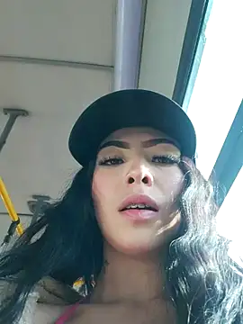 Moon And Sunn online show from 11.01.25