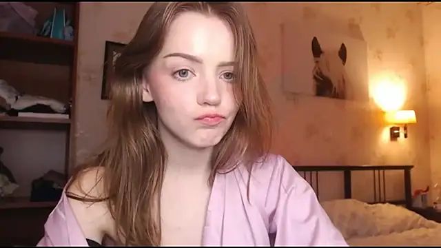 Snapshot of Olivia_Mennso chatting on 10.28.25 Olivia Mennso online show from 10.28.25