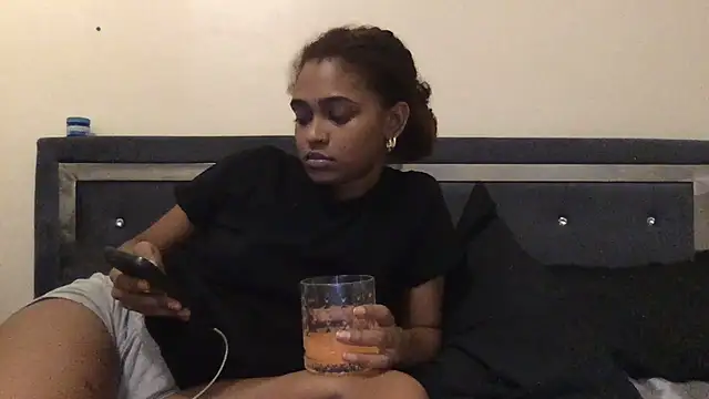 Coffeesyrup69 online show from 11.17.25