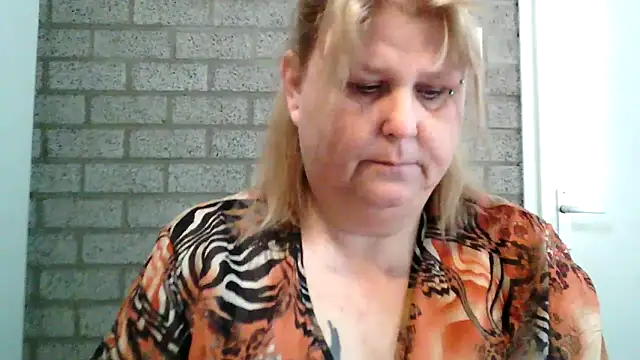 Sylviastar46 online show from 03.05.26