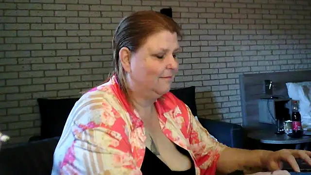 Sylviastar46 online show from 04.04.26