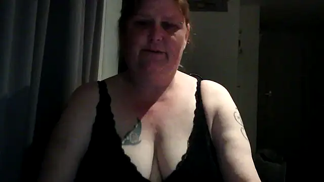 Snapshot of Sylviastar46 chatting on 05.23.26 Sylviastar46 online show from 05.23.26