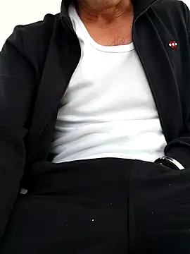 Snapshot of Mr_D3M1R chatting on 10.29.25 Mr D3M1R online show from 10.29.25