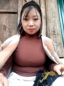 julybe online show from 11.16.25