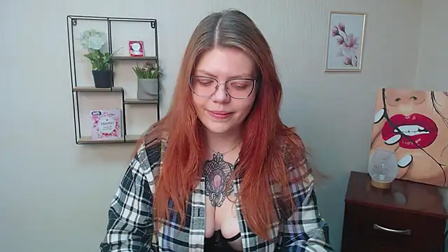 Snapshot of Lina_ri_ chatting on 11.21.25 Lina ri online show from 11.21.25