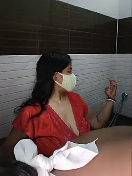 Snapshot of somagya chatting on 06.26.26 somagya online show from 06.26.26