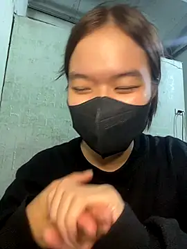 BUNNY050465 online show from 11.17.25