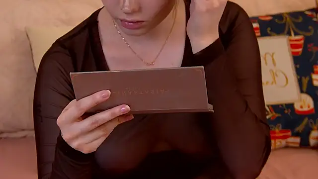 VickiBanx online show from 12.18.25