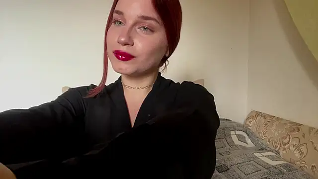 EmiIyMorgan online show from 11.10.25
