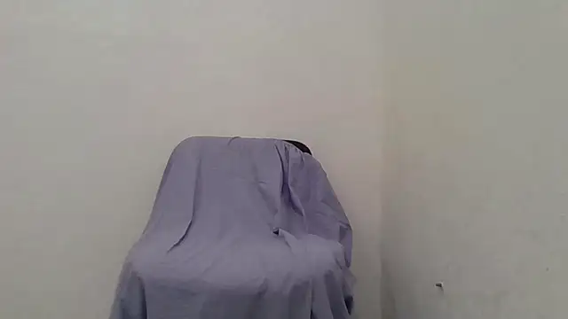 Little Milf 5 online show from 11.14.25