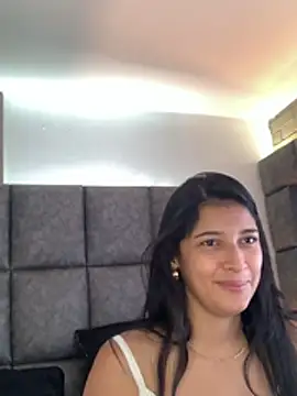 Snapshot of BrigitteVons chatting on 04.20.26 BrigitteVons online show from 04.20.26