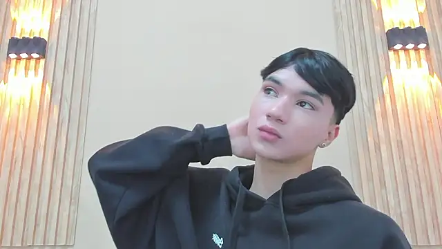 Snapshot of JULII_RICO1 chatting on 02.19.26 JULII RICO1 online show from 02.19.26